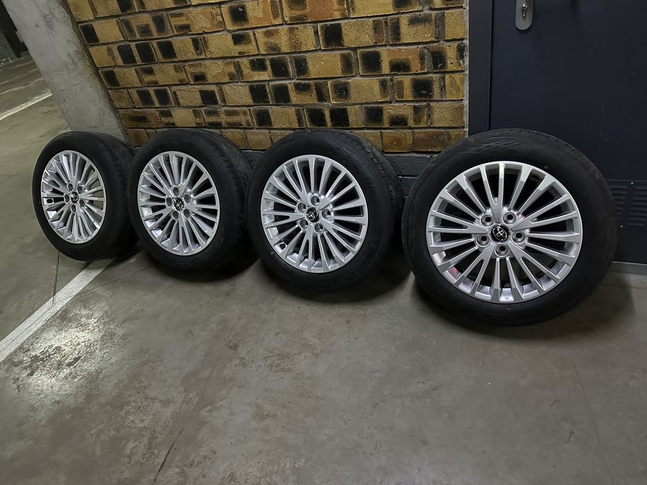 Комплект новых шин YOKOHAMA