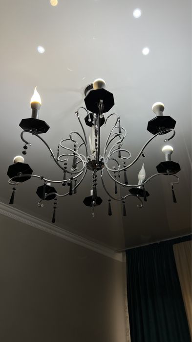 Люстра.5000тг. В хорошем состоянии