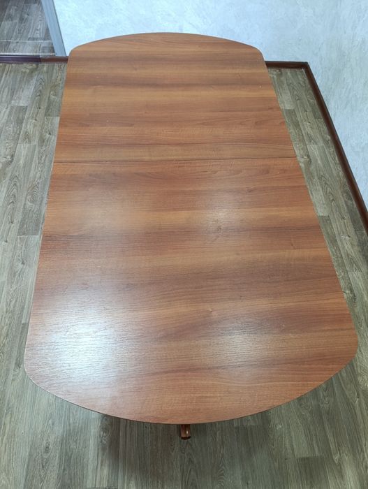 Стол сатылады жағдайы өте жақсы