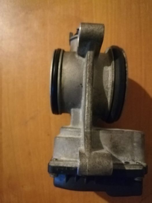 Дроссельная заслонка