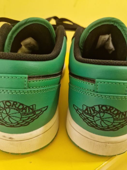 Маратонки nike 42