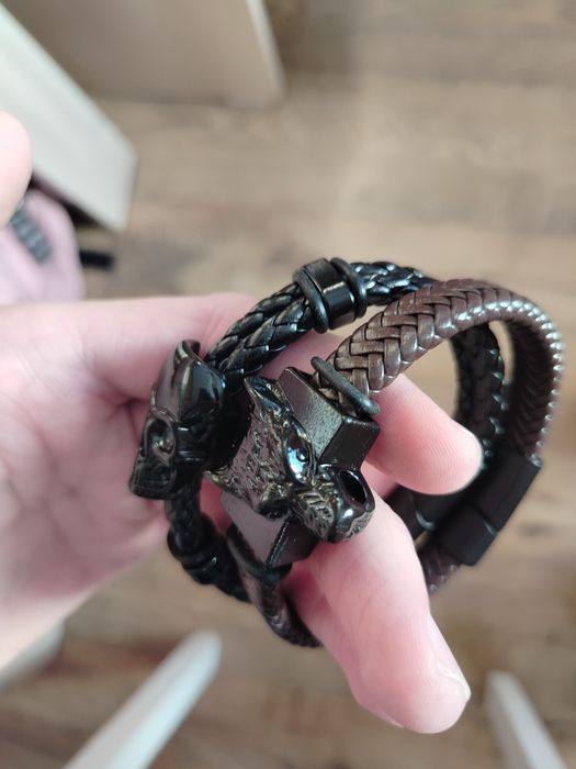 Продам браслеты новые