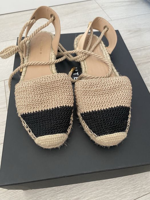 Босоножки Uterque