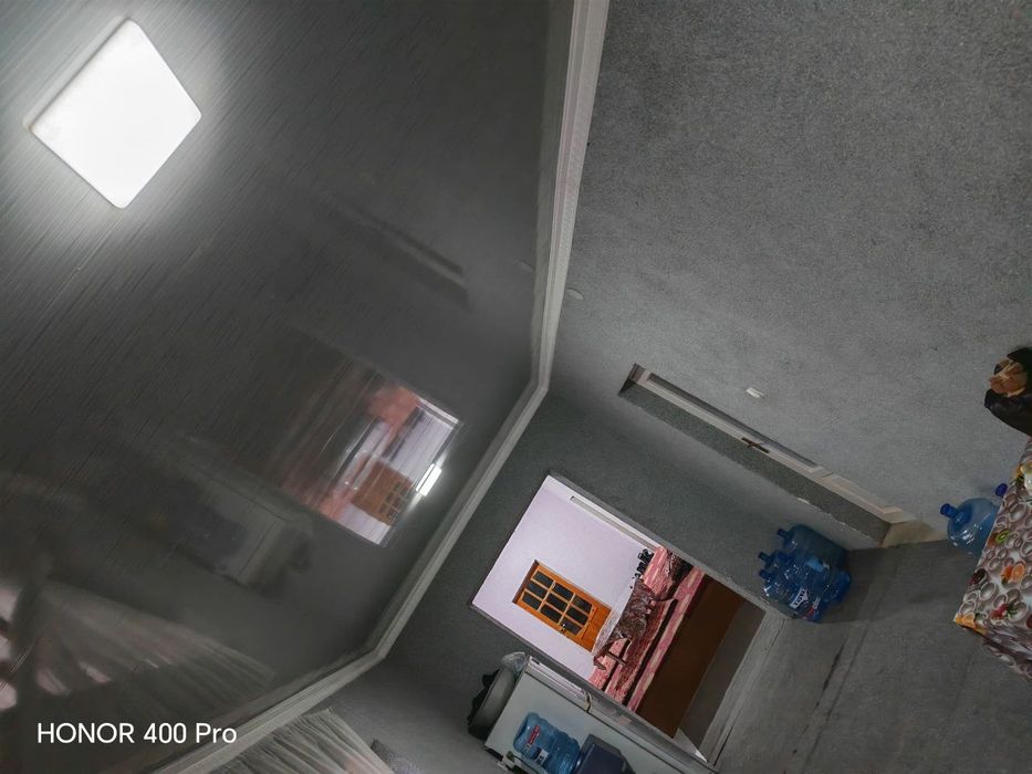 Уй сотилади срочно янги тошкентга кирган жоилар  жумабозорда