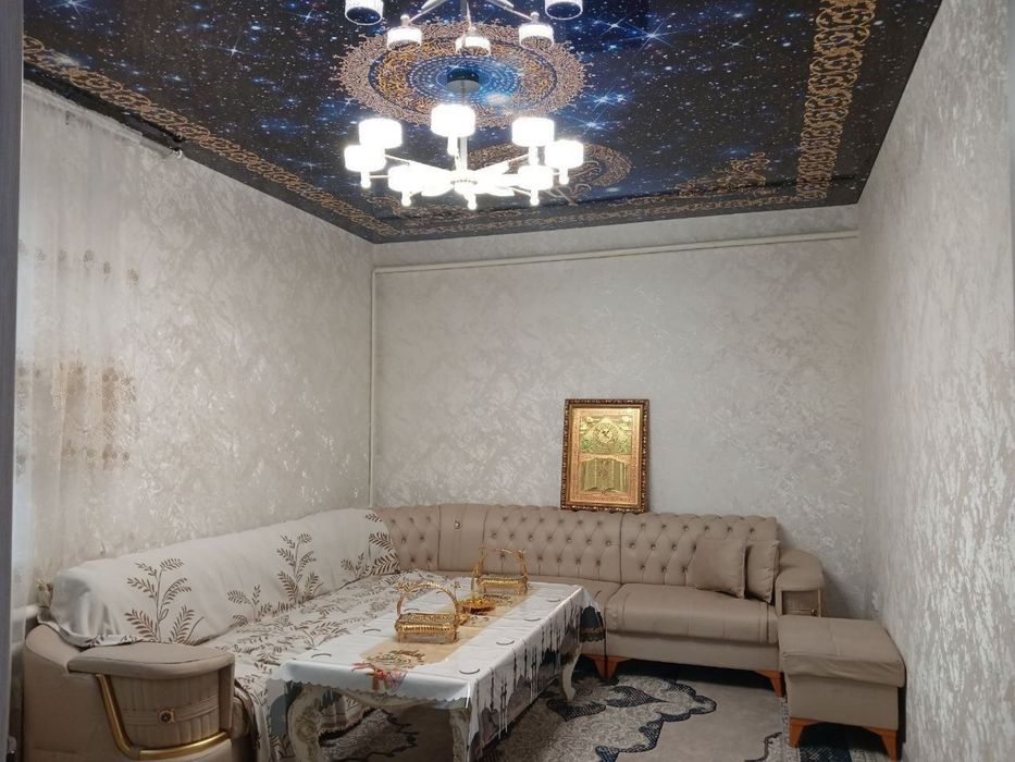 Uy hovli dom uchastka