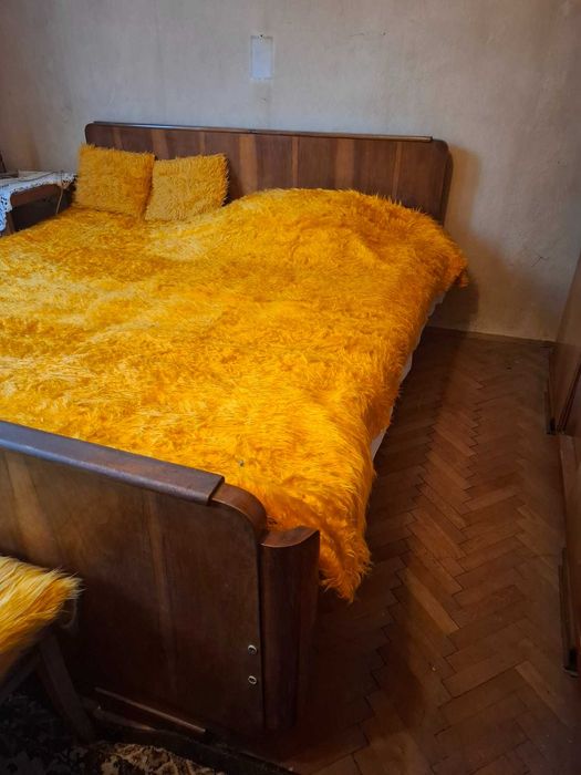 Секция, гардероб и спалня комплект