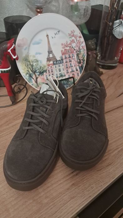 Новые замшевые ботинки ZARA