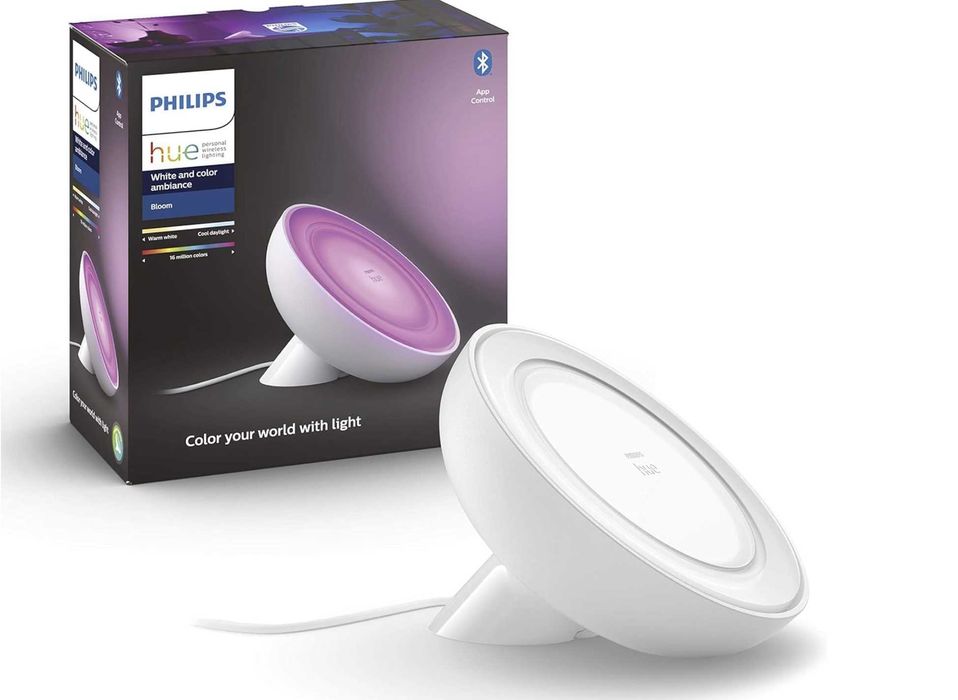 Pachet Philips Hue - Bridge, banda 2m, 2 lămpi LivingColors (8W, RGB]