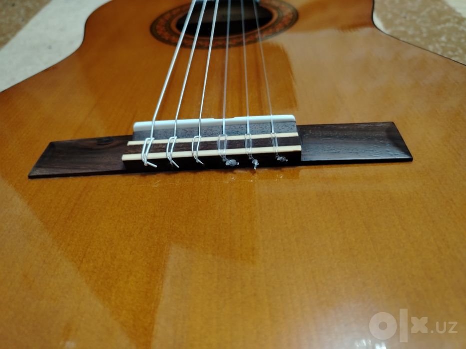 Гитара YAMAHA новая, с коробкой и чехлом