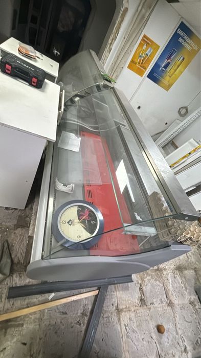 Витринный холодильник