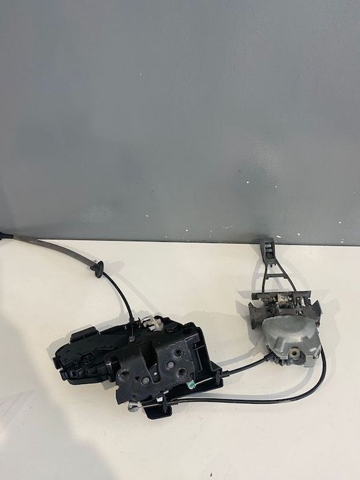 Broasca usa fata dreapta Volvo XC70 V70 S80 XC60 2008-2013 31253666