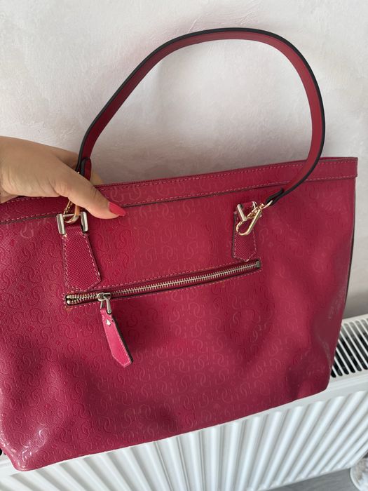Geanta guess superba