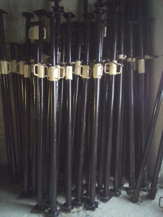 Хюнебеци и скеле под наем