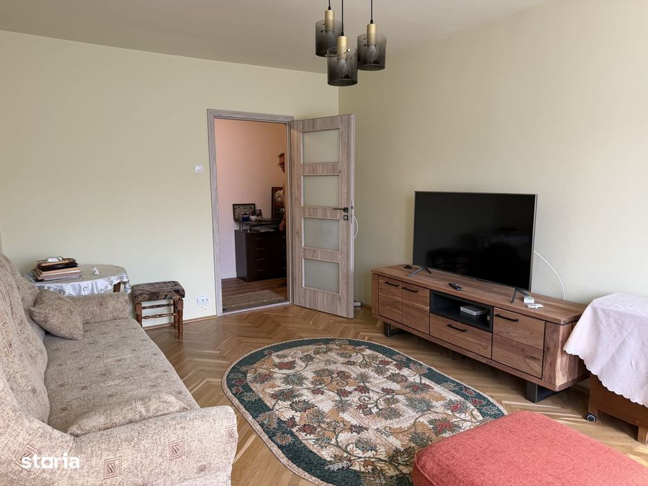 ap 3 camere viteazu ET 1 balcon mare