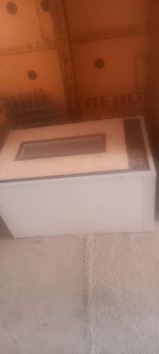 Продаётся инкубатор «Норма урал» на 200 куриных яиц.