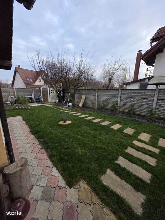 De vânzare – Jumătate de duplex, zonă Școala Gimnazială Rudolf Walther