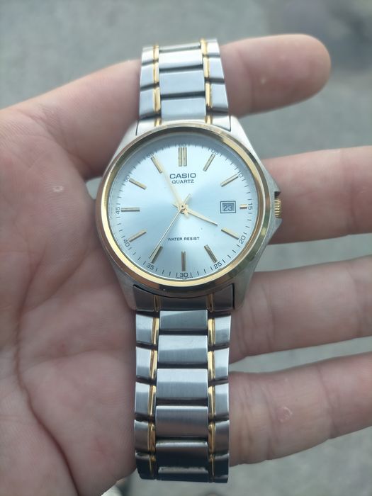 Продам часы CASIO