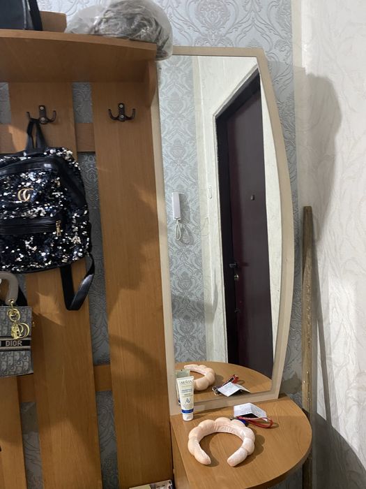 Продам прихожая 12000тыс