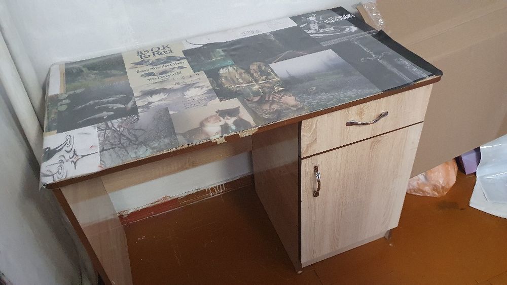 Продам стол письменный