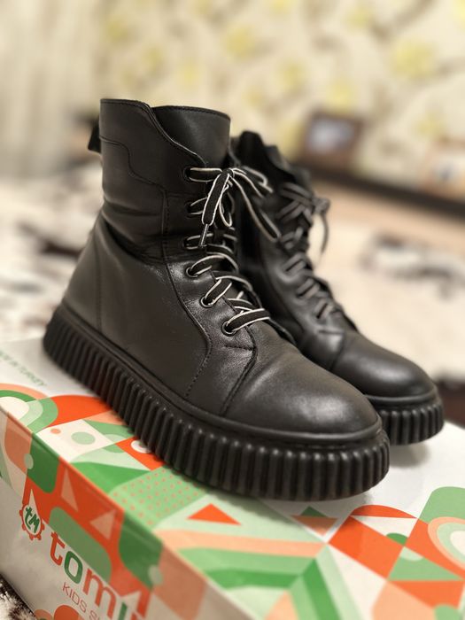 Продаю зимние кожаные ботинки на девочку