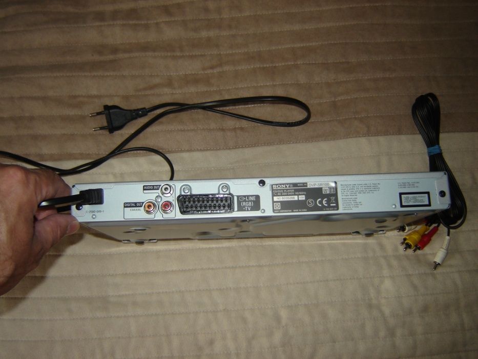 DVD Sony  cu telecomanda Original
