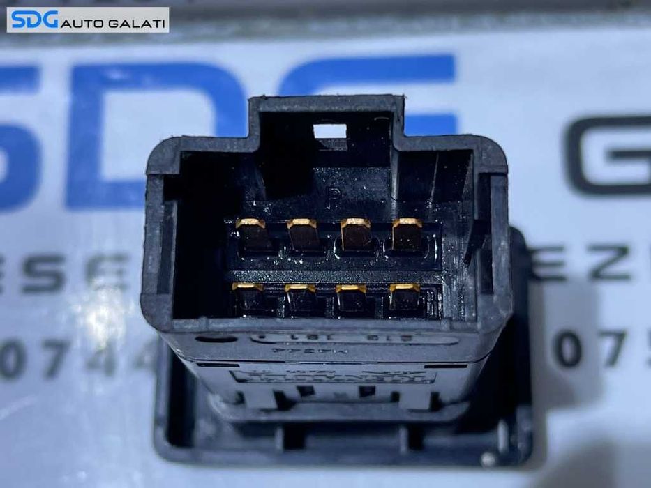 Buton Releu Avarie Avarii Dacia Logan 1 2004 - 2012 [L9438]