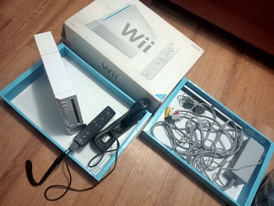 Продам приставку Wii