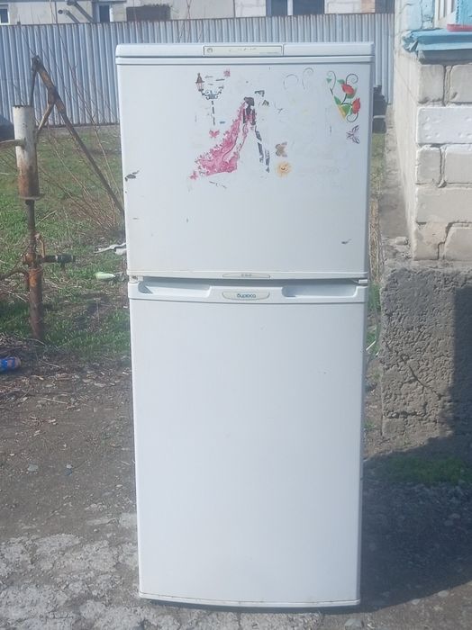 Продается холодильник Бирюса