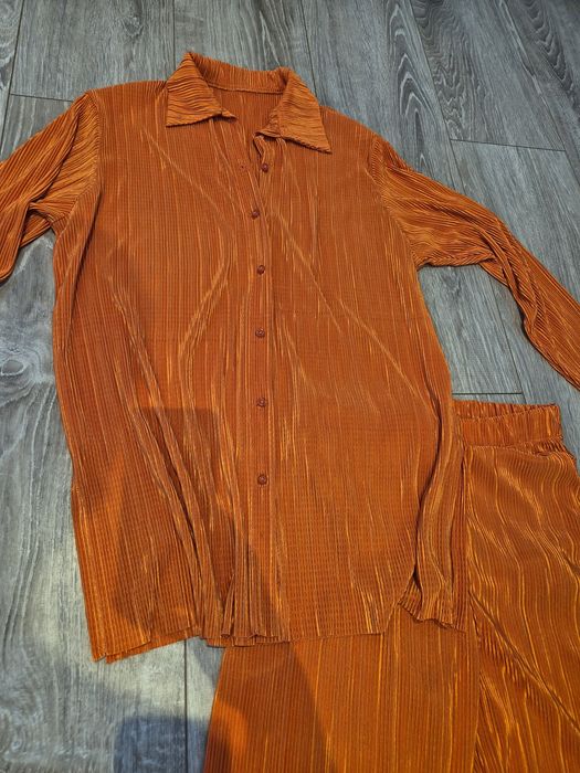 Дамски сет (комплект) от две части