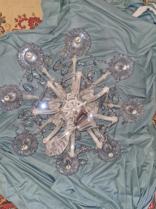 Продам люстру б/у за 25000 тг 9 ламп