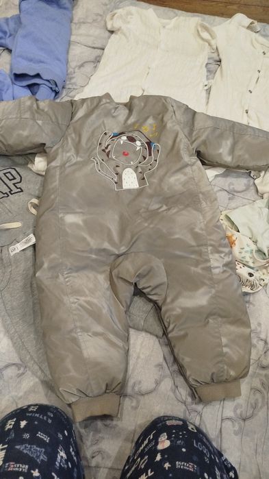 Продам детские вещи