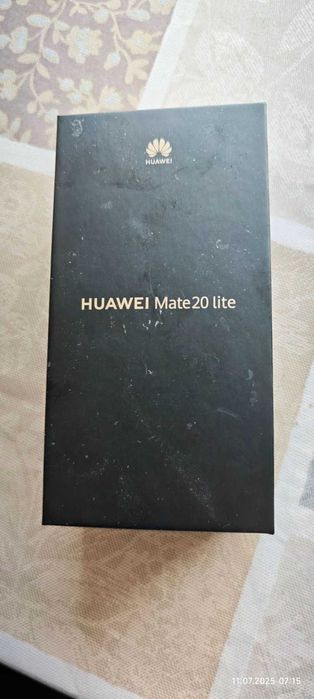 Huawei mate 20 lite dual sim 64gb в отлично състояние