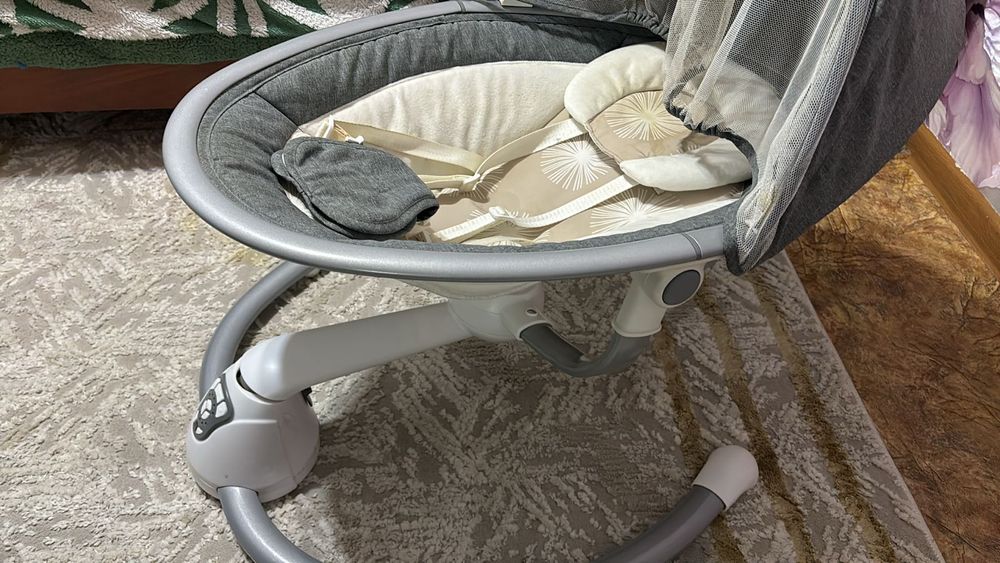 Продам шезлонг.Цена 25000