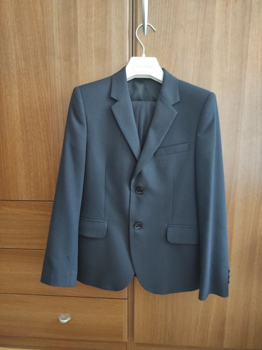 Продам костюм детский школьный костюм