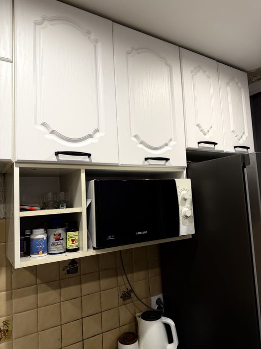 Кухонный гарнитур срочно продам!!!