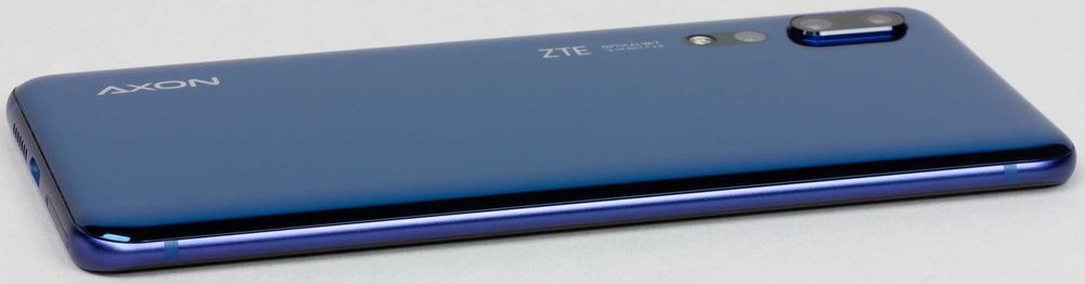 Смартфон ZTE Axon 10 Pro