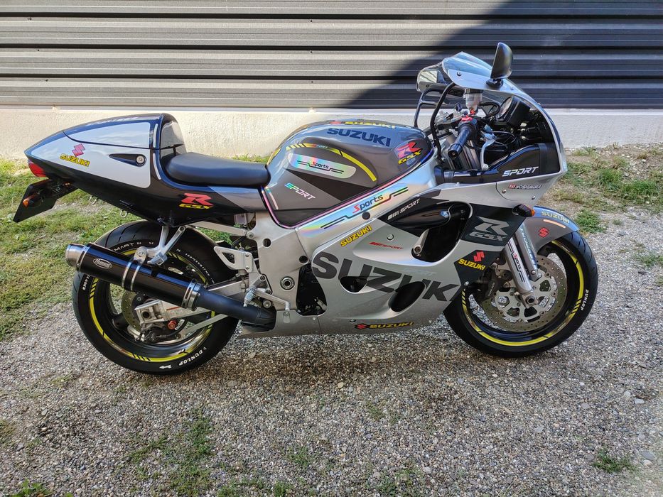SUZUKI gsxr 600 ! IMPECABIL ! ca NOU