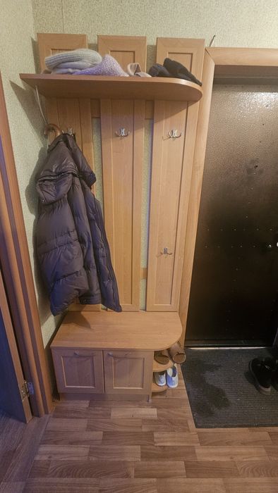 Продам прихожую мебель б/у
