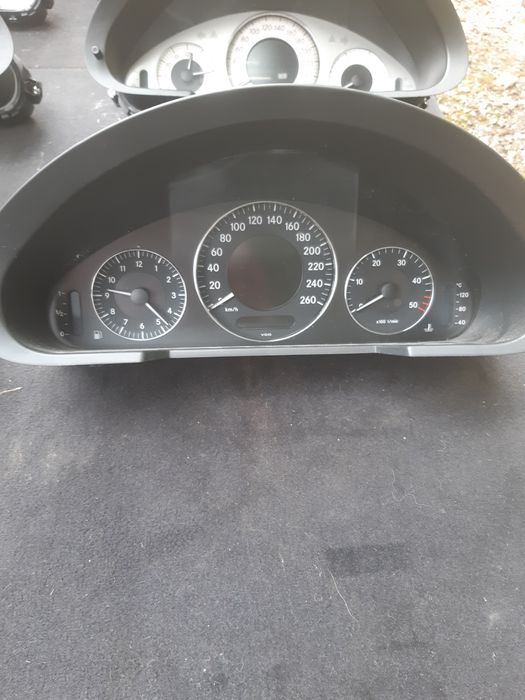 Километраж Мерцедес w211