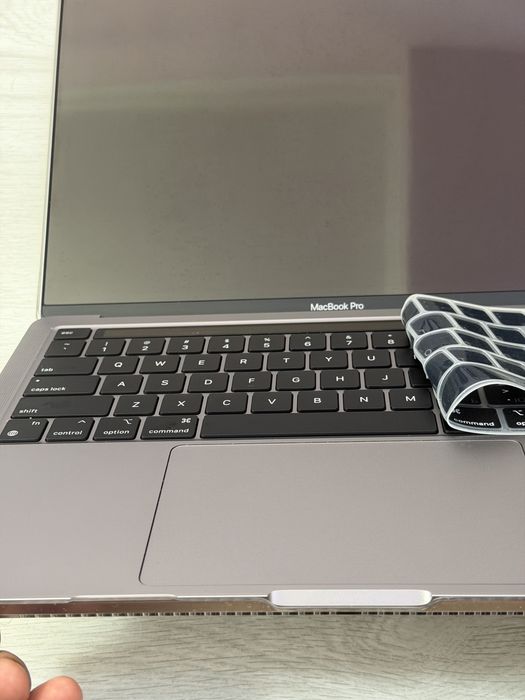 MacBook Pro M2 13