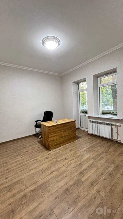 Аренда! Помещения вдоль дороги! Бадамзар метро 90+90 м2!