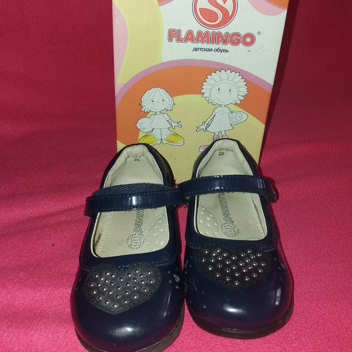 Красивые туфли 26рр на девочку