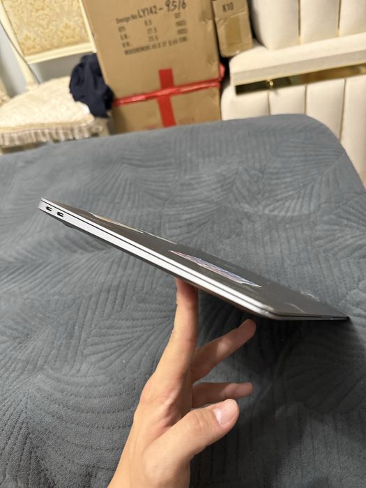 Продам macbook m1