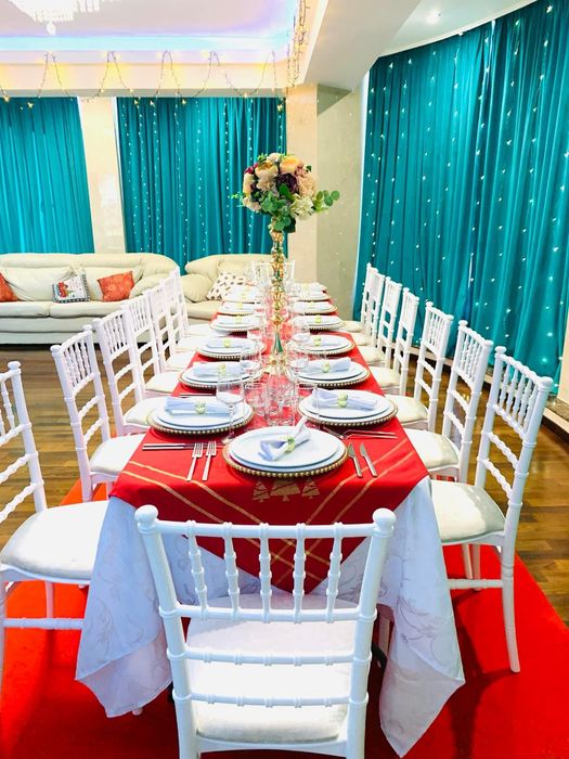 Logistică evenimente – mese, scaune, veselă, corturi (30–130 pers.)