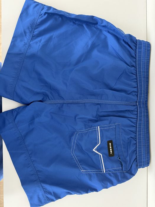 Къси панталони, Бански