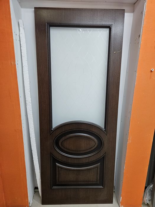 Межкомнатные двери с витрины