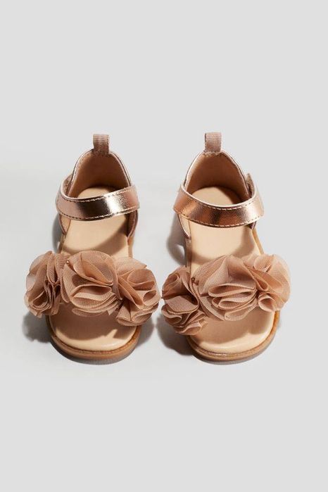 Сандалии кожаные.  Новые.