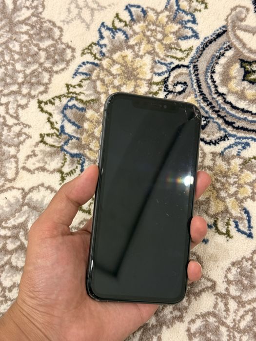 Iphone 11 64 LL/A