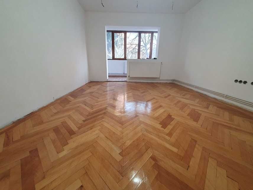 Apartament cu 3 camere  – etaj intermediar | Confort și siguranță