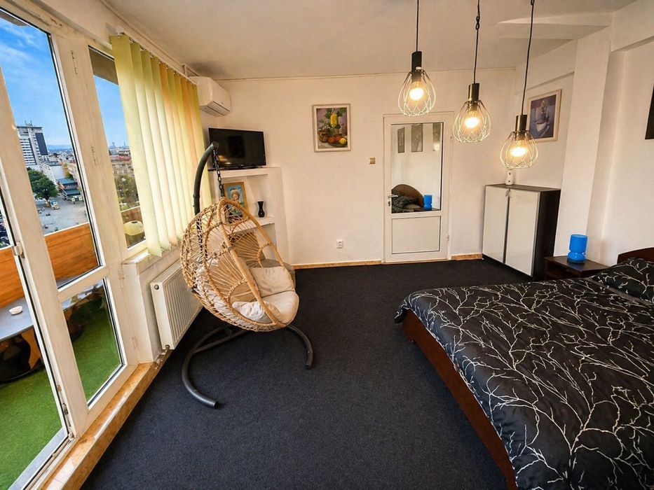 Garsoniera regim hotelier centru Ploiesti vedere superba balcon AC WiFi